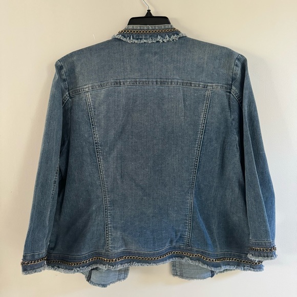 Chico's Chauncey Chain Denim Light Indigo Wash Denim Jean Jacket - Picture 2 of 9